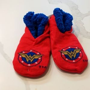 Wonder Woman Slippers